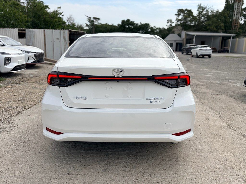 Toyota Corolla, 1.8 L, 0.85 kWh, 2026 il, yeni — Avtomobillər, Bakı (10)