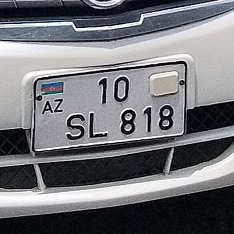Satılır: Azərbaycan dövlət nömrə nişanı “10 SL 818” - Format: 10 XX — Xırdalan