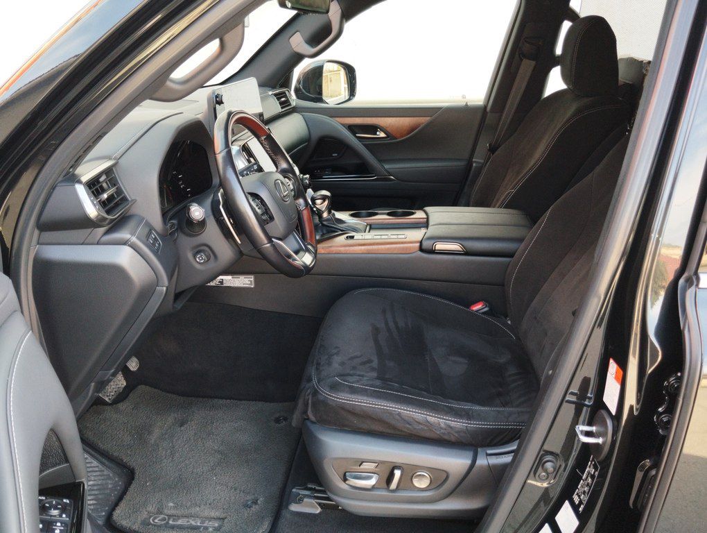 Lexus LX 600, 3.5 L, 2023 il, 38 580 km — Avtomobillər, Bakı (12)