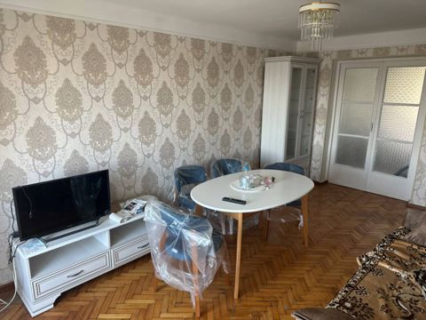 İcarəyə verilir 2 otaqlı köhnə tikili 50 m² — Bakı