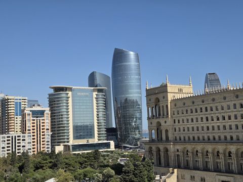 İcarəyə verilir 2 otaqlı köhnə tikili 90 m² — Bakı