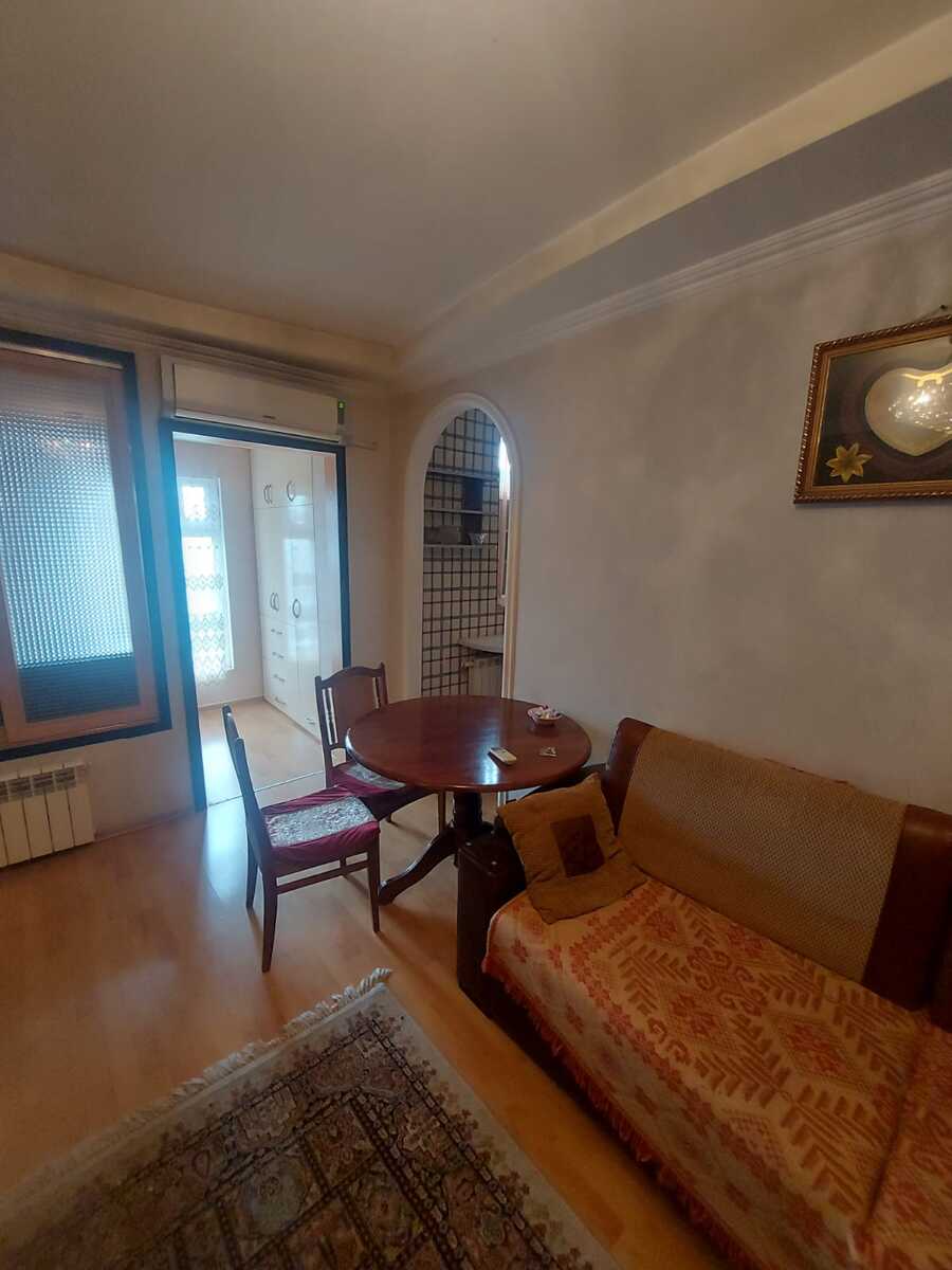 Satılır 2 otaqlı köhnə tikili 38 m² — Mənzil, Bakı