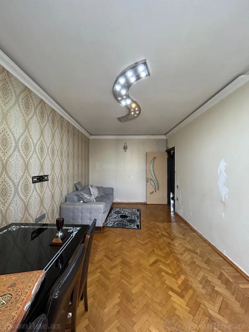 Satılır 4 otaqlı Mənzil Köhnə tikili 115 m² Bakı, Xətai r., Əhmədli m — Mənzil, Bakı (2)