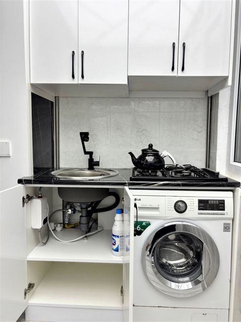 Satılır 2 otaqlı köhnə tikili 40 m² — Bakı