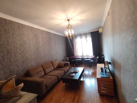 Satılır 5 otaqlı köhnə tikili 115 m² — Bakı