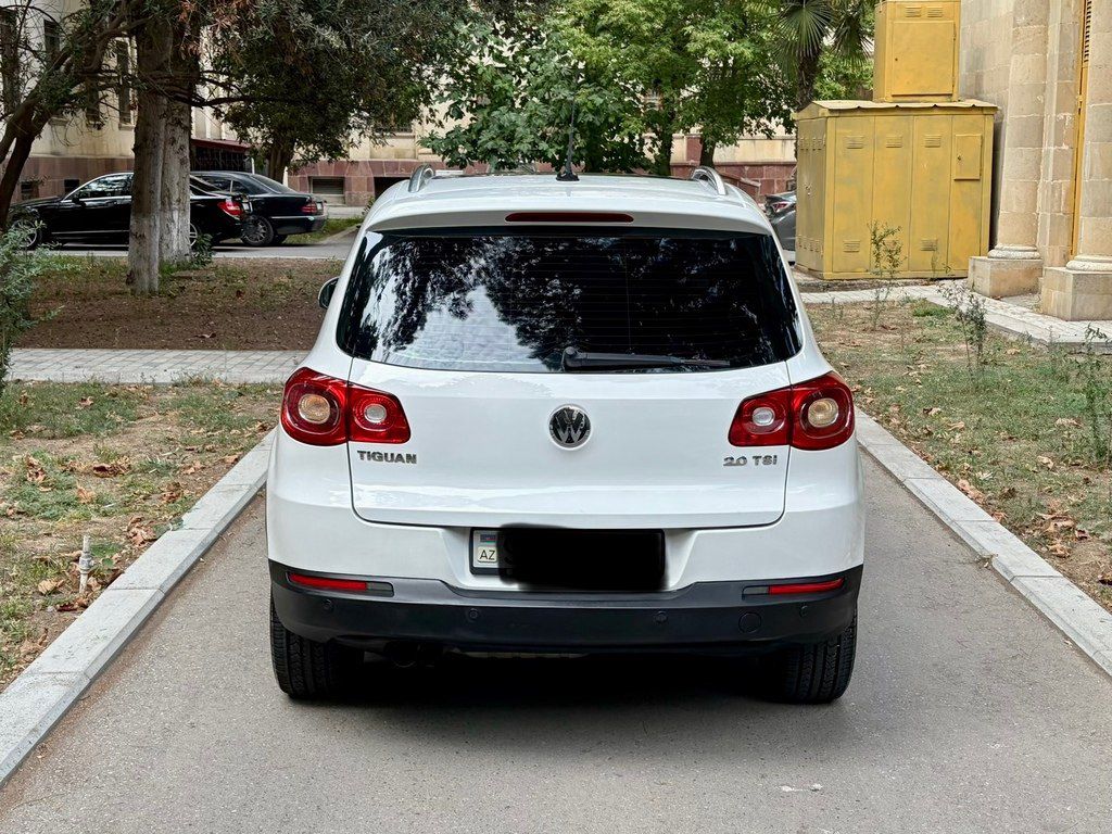 Volkswagen Tiguan, 2.0 L, 2011 il, 182 523 km — Avtomobillər, Bakı (8)