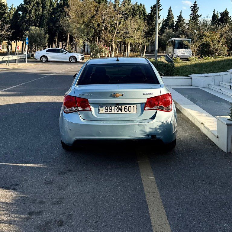 Chevrolet Cruze, 1.8 L, 2011 il, 330 000 km 99-RM-601 — Avtomobillər, Bakı (7)