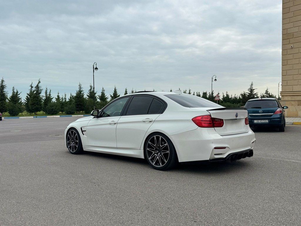 BMW 330, 2.0 L, 2015 il, 204 000 km — Avtomobillər, Sumqayıt (9)
