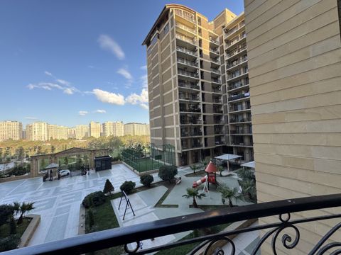 Satılır 4 otaqlı yeni tikili 190 m² — Bakı