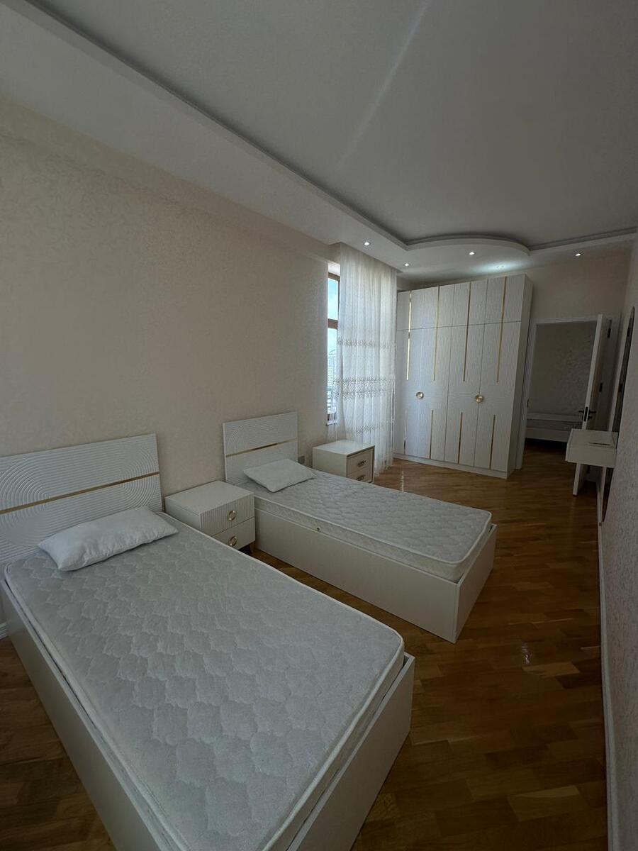 İcarəyə verilir 5 otaqlı yeni tikili 250 m² — Mənzil, Bakı (8)
