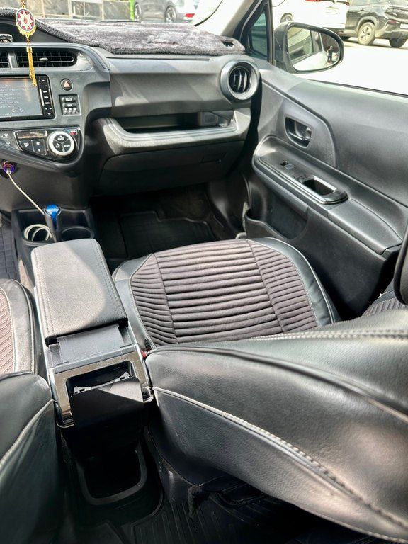 Toyota Aqua, 1.5 L, 0.87 kWh, 2018 il, 159 000 km — Avtomobillər, Bakı (6)