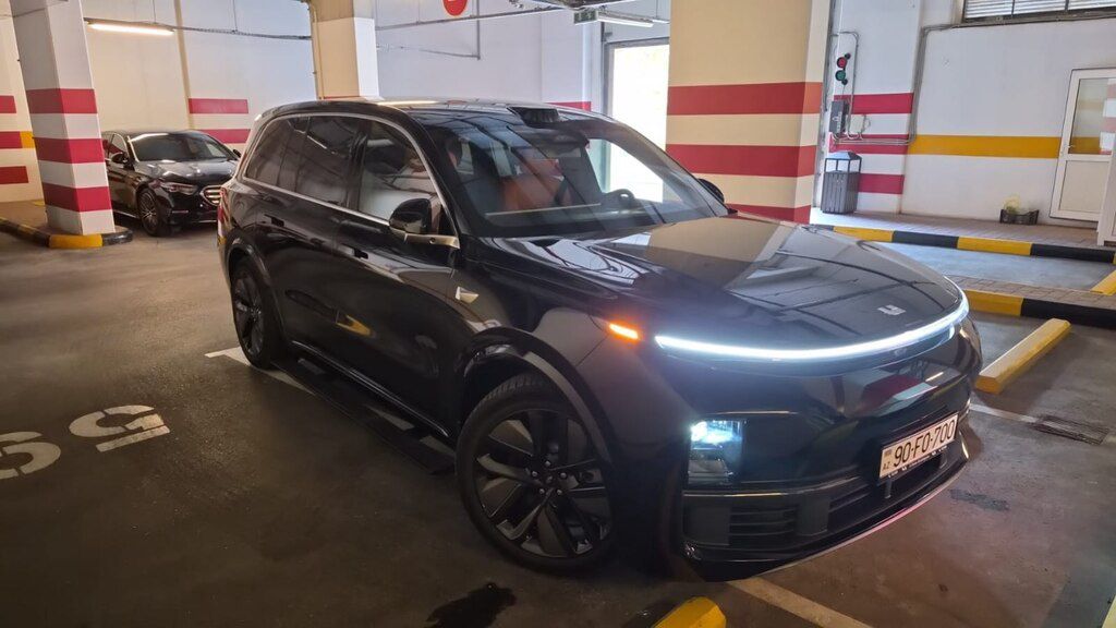 Li Auto L9, 1.5 L, 52.3 kWh, 2025 il, 20 000 km 90-FO-700 — Avtomobillər, Bakı (3)