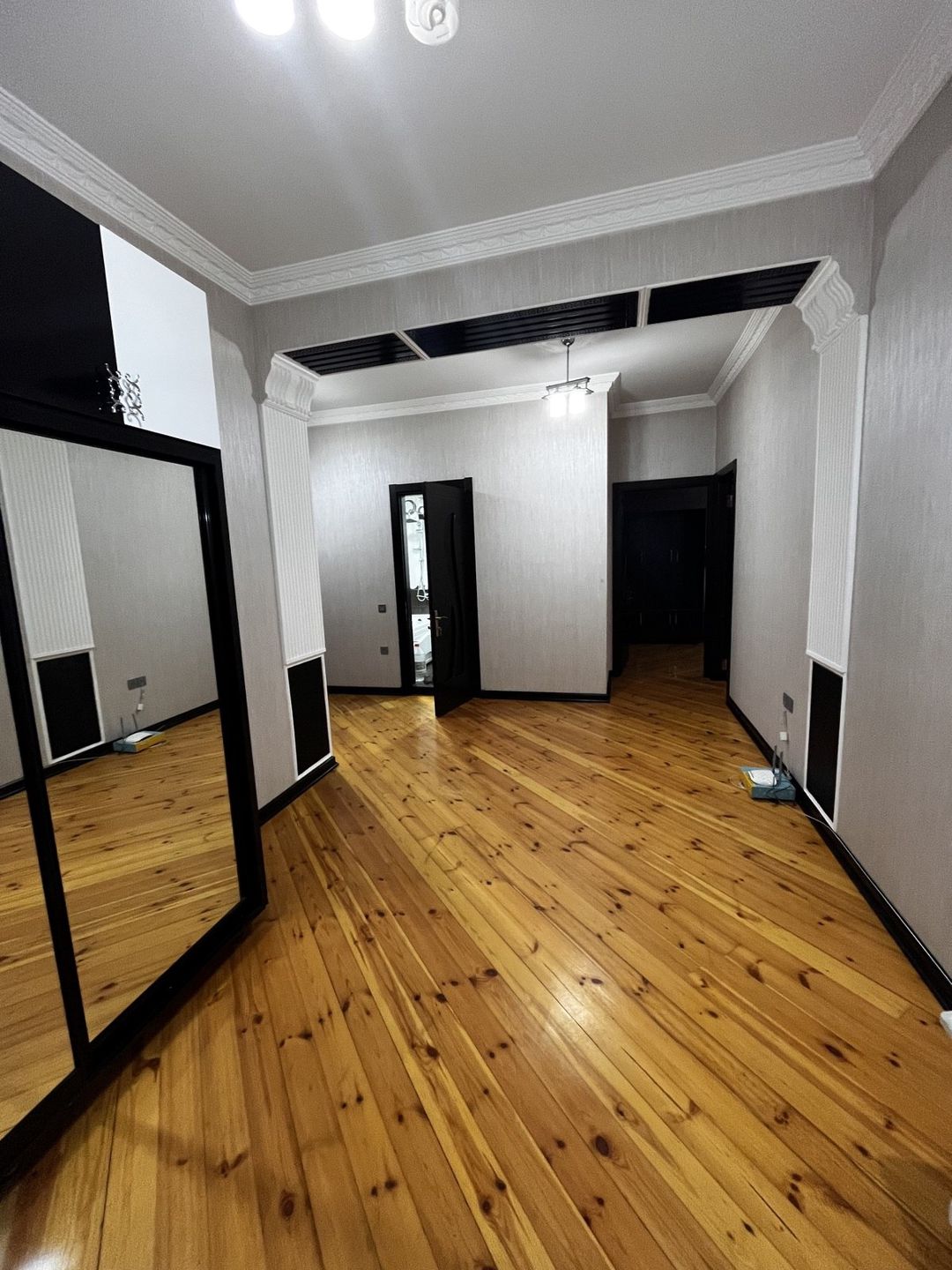 İcarəyə verilir 4 otaqlı yeni tikili 150 m² — Mənzil, Bakı (2)