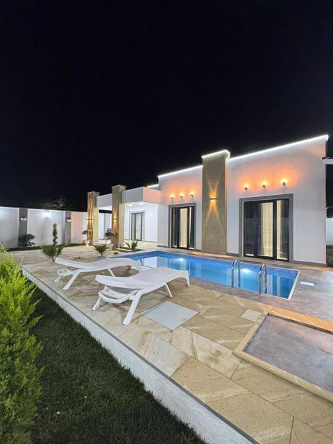 Satılır 4 otaqlı həyət evi/bağ evi 160 m² — Bakı