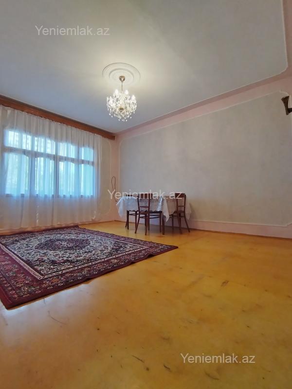 Satılır 3 otaqlı Bina evi menzil (Köhnə tikili), 70 m², 10-cu mikrorayon — Mənzil, Sumqayıt (3)
