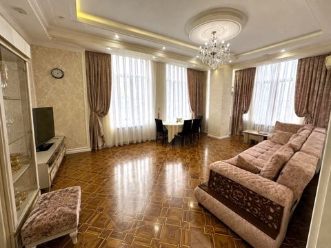 Satılır 2 otaqlı yeni tikili 86 m² — Bakı
