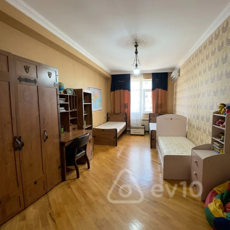 3 otaqlı mənzil, 140 m², Özbəkistan küçəsi — kirayə — Mənzil, Bakı (6)