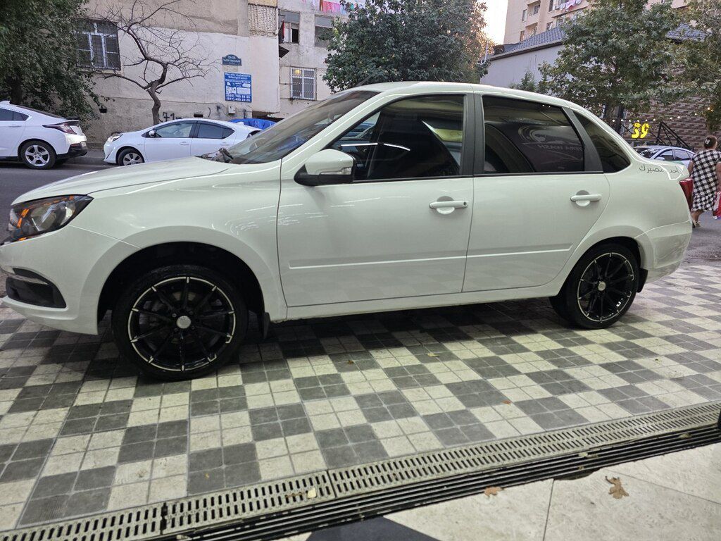 Lada (VAZ) Granta, 1.6 L, 2024 il, 45 000 km — Avtomobillər, Bakı (4)