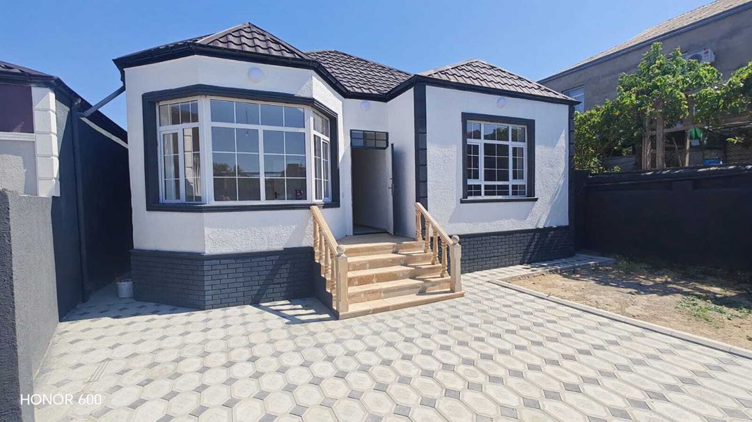 Satılır 4 otaqlı həyət evi/bağ evi 125 m² — Ev, villa, Bakı (2)