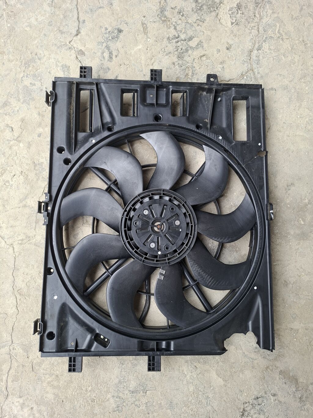 Məhsul: Avtomobil üçün radiator soyutma ventilyatoru (elektrik — Soyutma sistemi, Bakı (2)