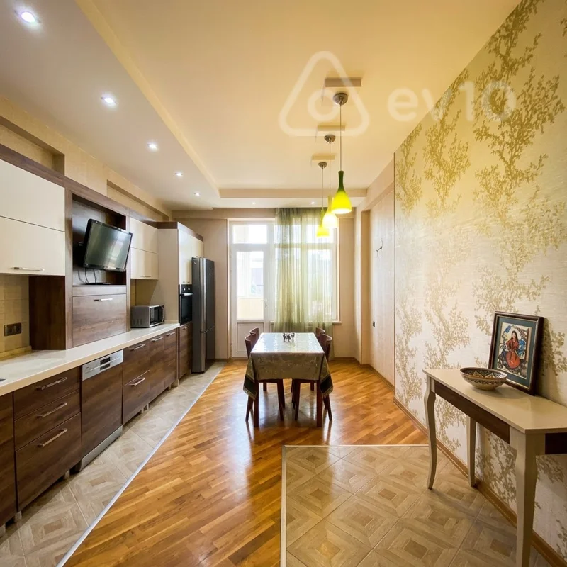 3 otaqlı mənzil, 140 m², Elşən Süleymanov küçəsi — kirayə — Mənzil, Bakı (9)