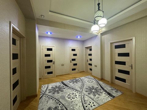 Satılır 3 otaqlı yeni tikili 110 m² — Bakı