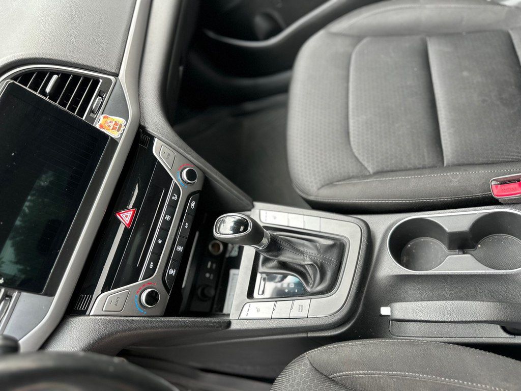 Hyundai Elantra, 1.6 L, 2016 il, 71 297 km — Avtomobillər, Bakı (10)