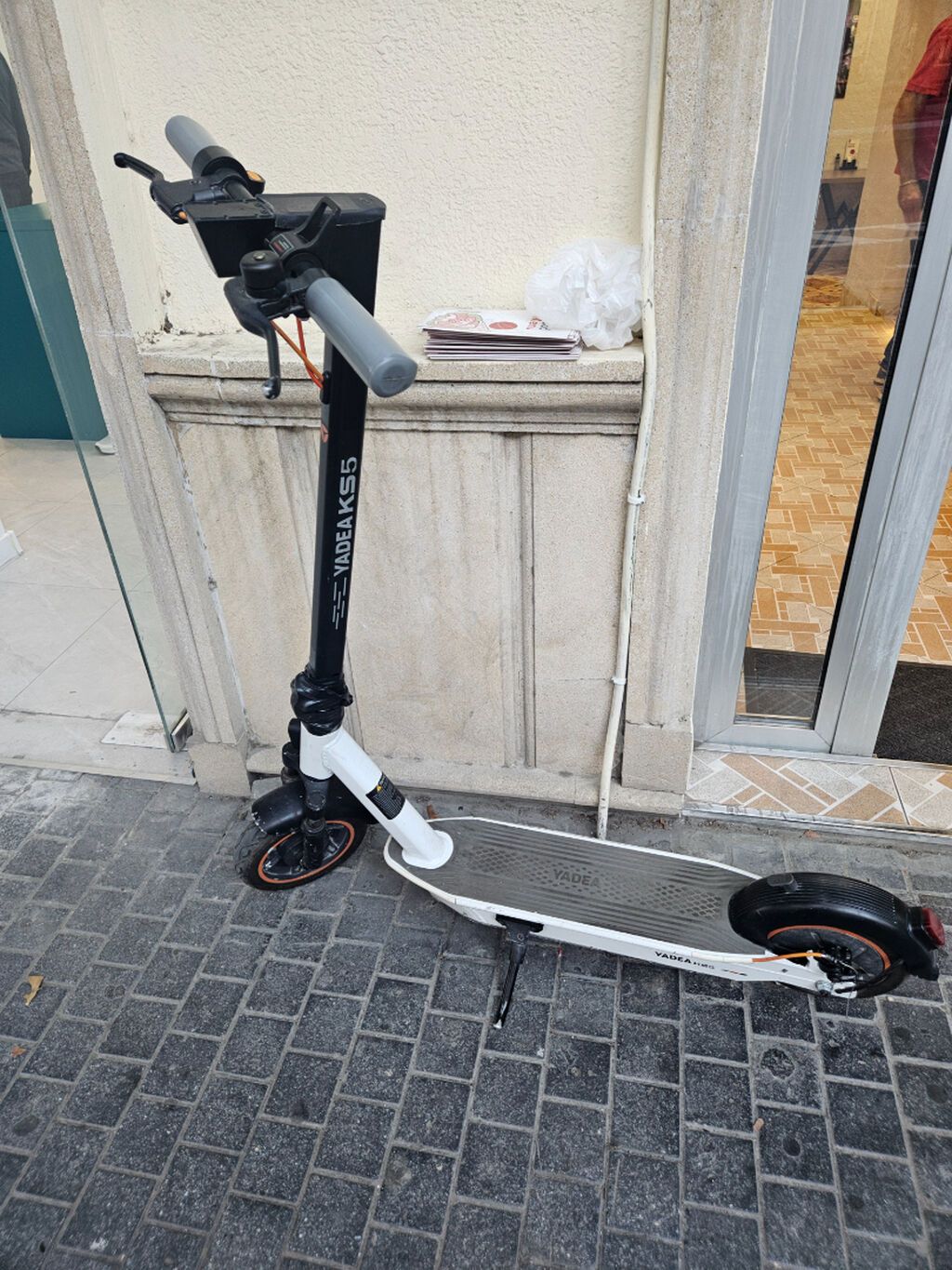 Yadea ks5. Tam işlek veziyyetde. Hec bir problemi yoxdur. Maks suret — Skuterlər, Bakı (2)