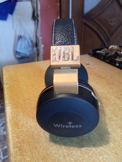 JBL üslublu simsiz qulaqlıq - Over-ear dizayn, rahat süni dəri — Digah