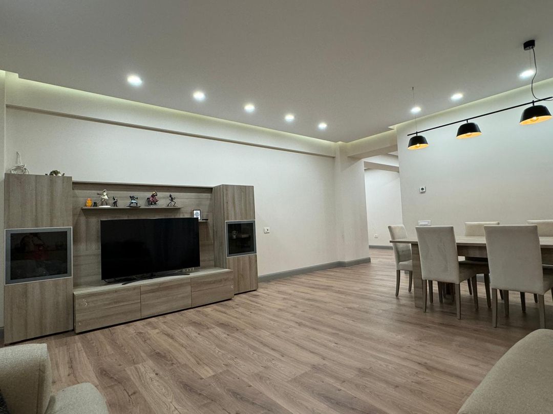 Satılır 4 otaqlı yeni tikili 180 m² — Mənzil, Bakı (2)