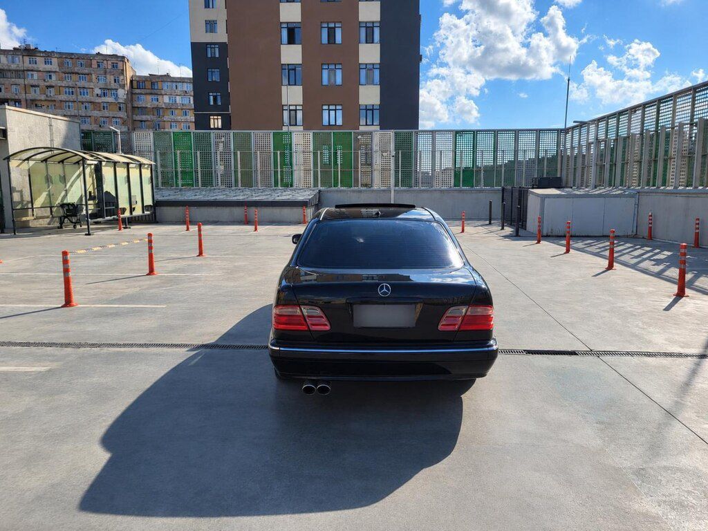 Mercedes E 320, 3.2 L, 1999 il, 350 000 km — Avtomobillər, Bakı (2)