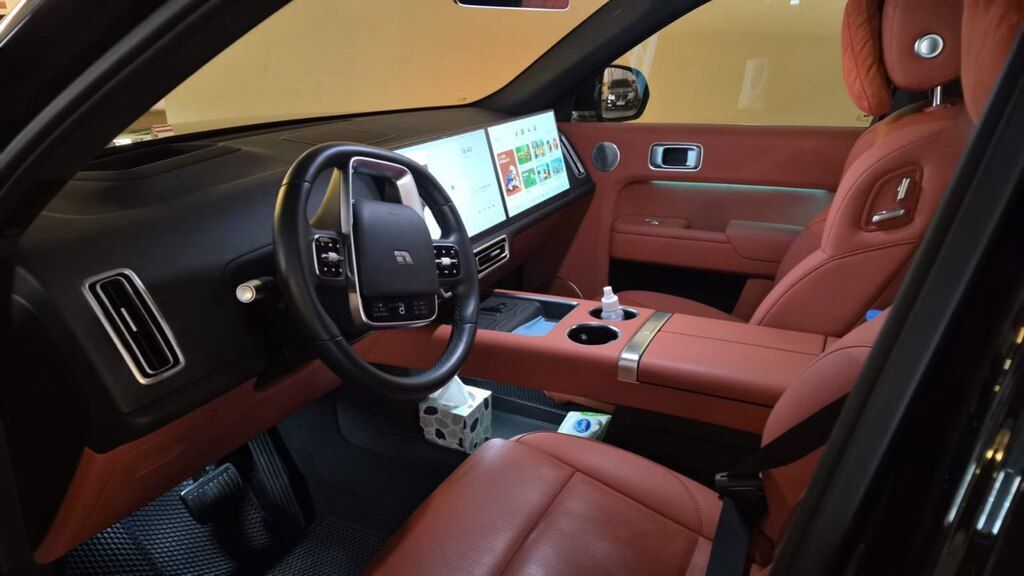 Li Auto L9, 1.5 L, 52.3 kWh, 2025 il, 20 000 km 90-FO-700 — Avtomobillər, Bakı (9)