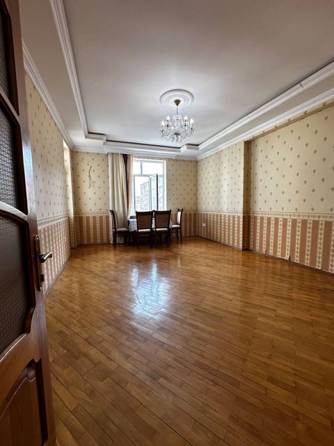 Satılır 2 otaqlı yeni tikili 95 m² — Bakı