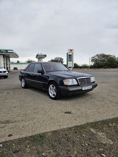 Mercedes 220 E, 2.2 L, 1994 il, 365 874 km — Şəmkir