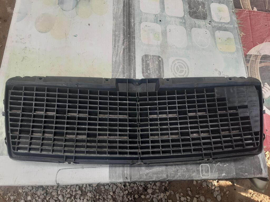 Məhsul: Avtomobil üçün ön radiator barmaqlığı (panjur) Təsvir — Kuzov hissələri, Digah (2)
