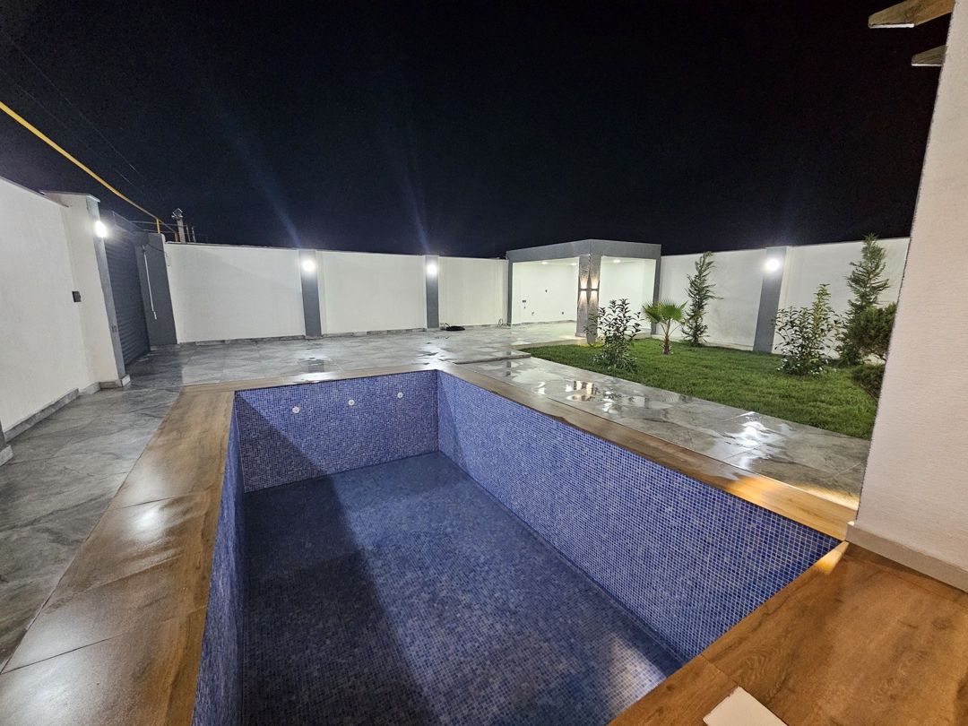 Satılır 4 otaqlı həyət evi/bağ evi 160 m² — Ev, villa, Bakı (11)