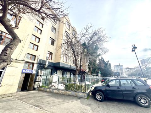 Satılır 2 otaqlı köhnə tikili 42 m² — Bakı