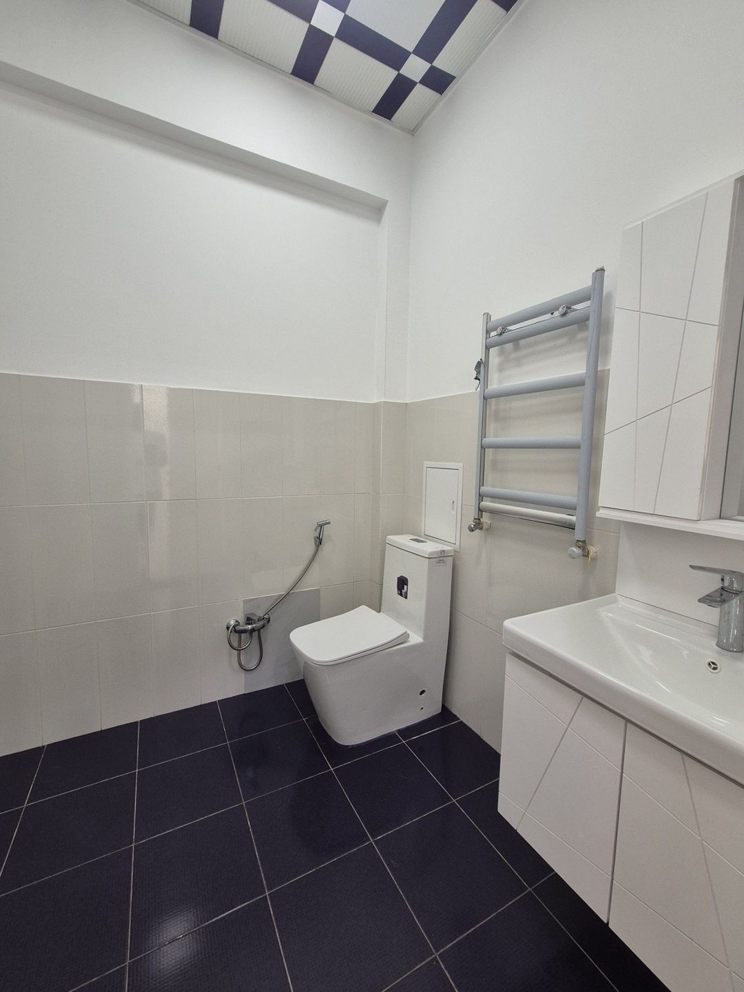 Satılır 3 otaqlı yeni tikili 130 m² — Mənzil, Bakı (9)