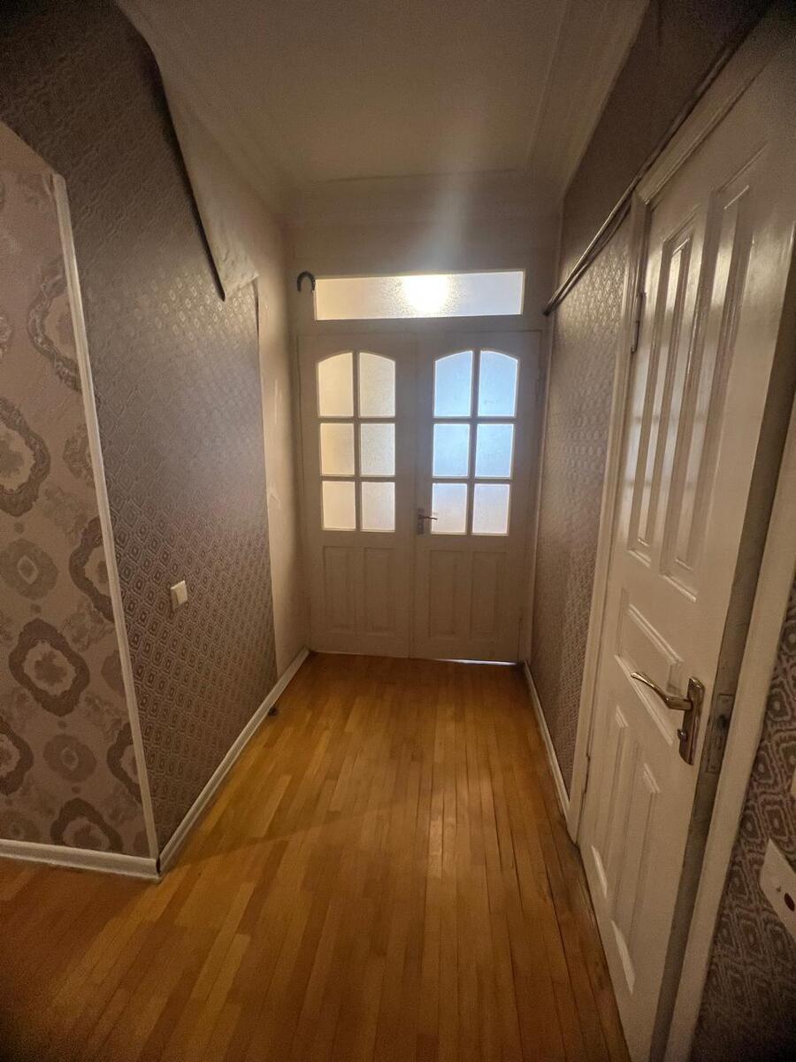 Satılır 2 otaqlı köhnə tikili 63 m² — Mənzil, Bakı (2)