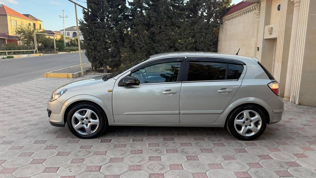 Opel Astra, 1.8 L, 2005 il, 192 251 km 50-FH-630 — Avtomobillər, Sumqayıt (4)