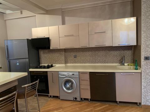 İcarəyə verilir 2 otaqlı yeni tikili 90 m² — Bakı