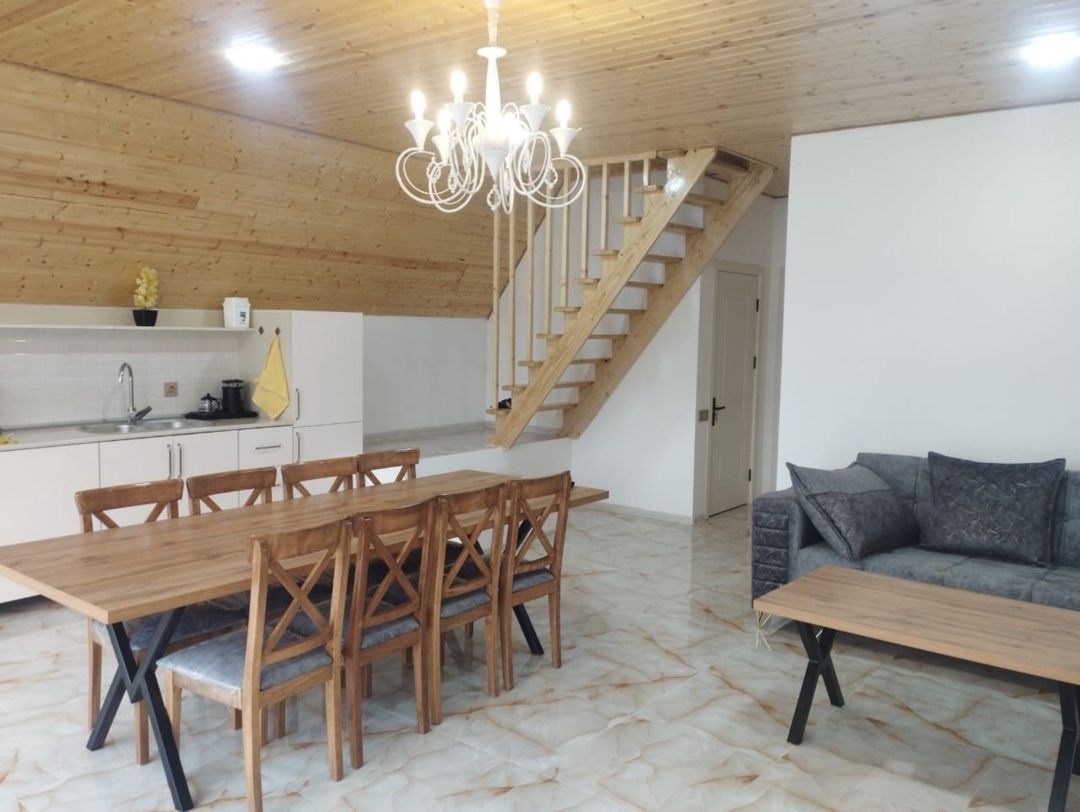 Satılır 4 otaqlı həyət evi/bağ evi 200 m² — Ev, villa, Quba (2)
