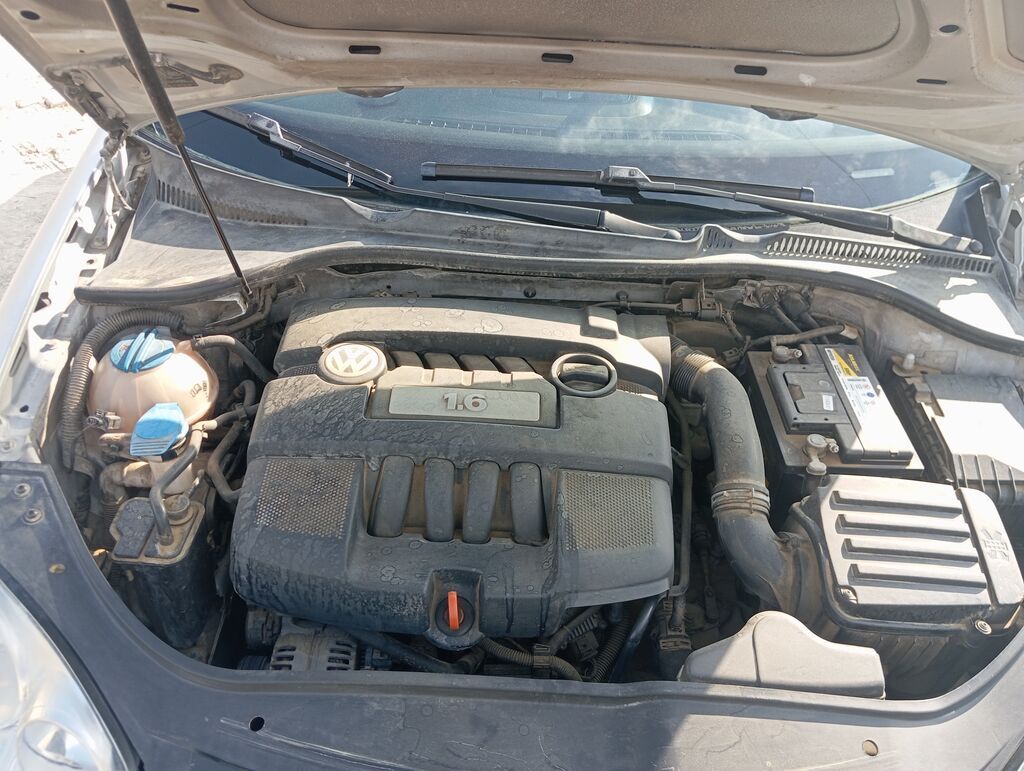 Volkswagen Jetta: 1.6 l 2008 il Sedan — Avtomobillər, Digah (3)