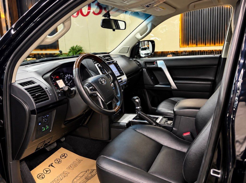 Toyota Land Cruiser Prado, 2.7 L, 2020 il, 107 000 km — Avtomobillər, Bakı (5)