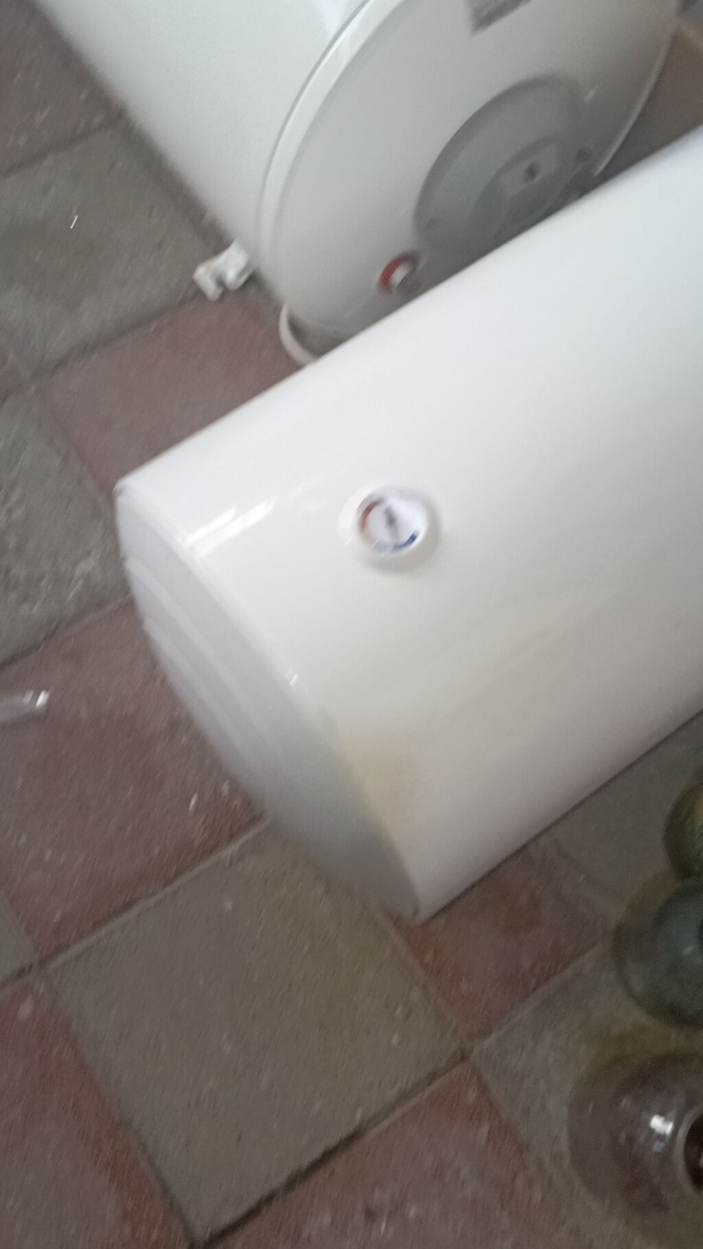 Su qızdırıcıları – 2 ədəd 1) Shıvakı elektrik su qızdırıcısı - Üst — Su qızdırıcılar, Bakı (5)