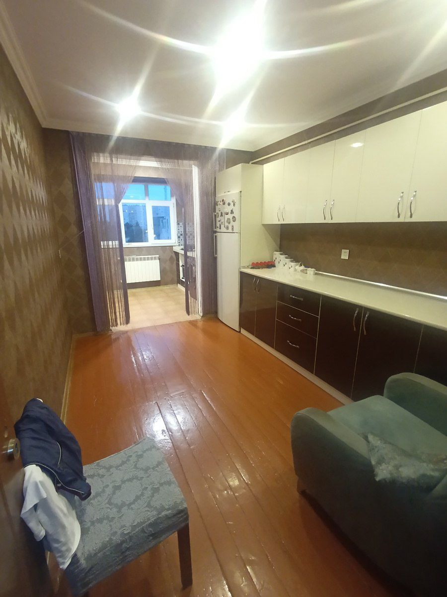 Satılır 5 otaqlı köhnə tikili 110 m² — Mənzil, Bakı (9)