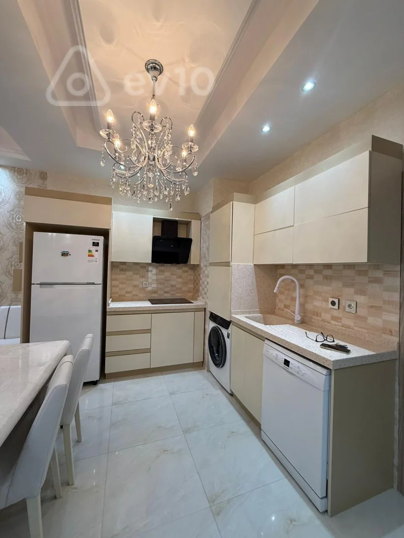 3 otaqlı mənzil, 100 m², Mərkəzi bulvar küç — kirayə — Mənzil, Bakı (8)