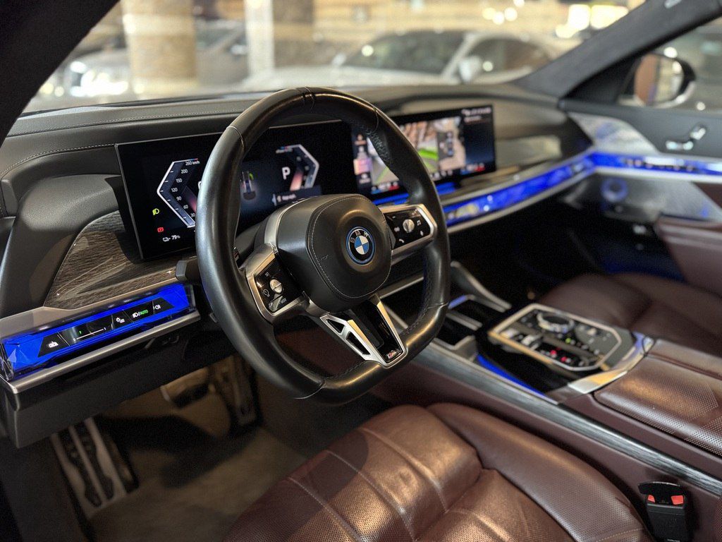 BMW i7 M70, 105.7 kWh, 2023 il, 89 000 km — Avtomobillər, Bakı (11)