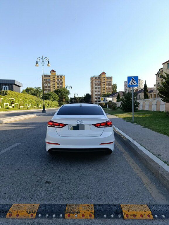 Hyundai Elantra, 2.0 L, 2016 il, 122 310 km — Avtomobillər, Bakı (7)