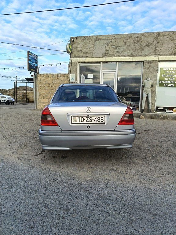 Mercedes C 180, 1.8 L, 1995 il, 999 000 km 10-ZS-488 — Avtomobillər, Bakı (2)
